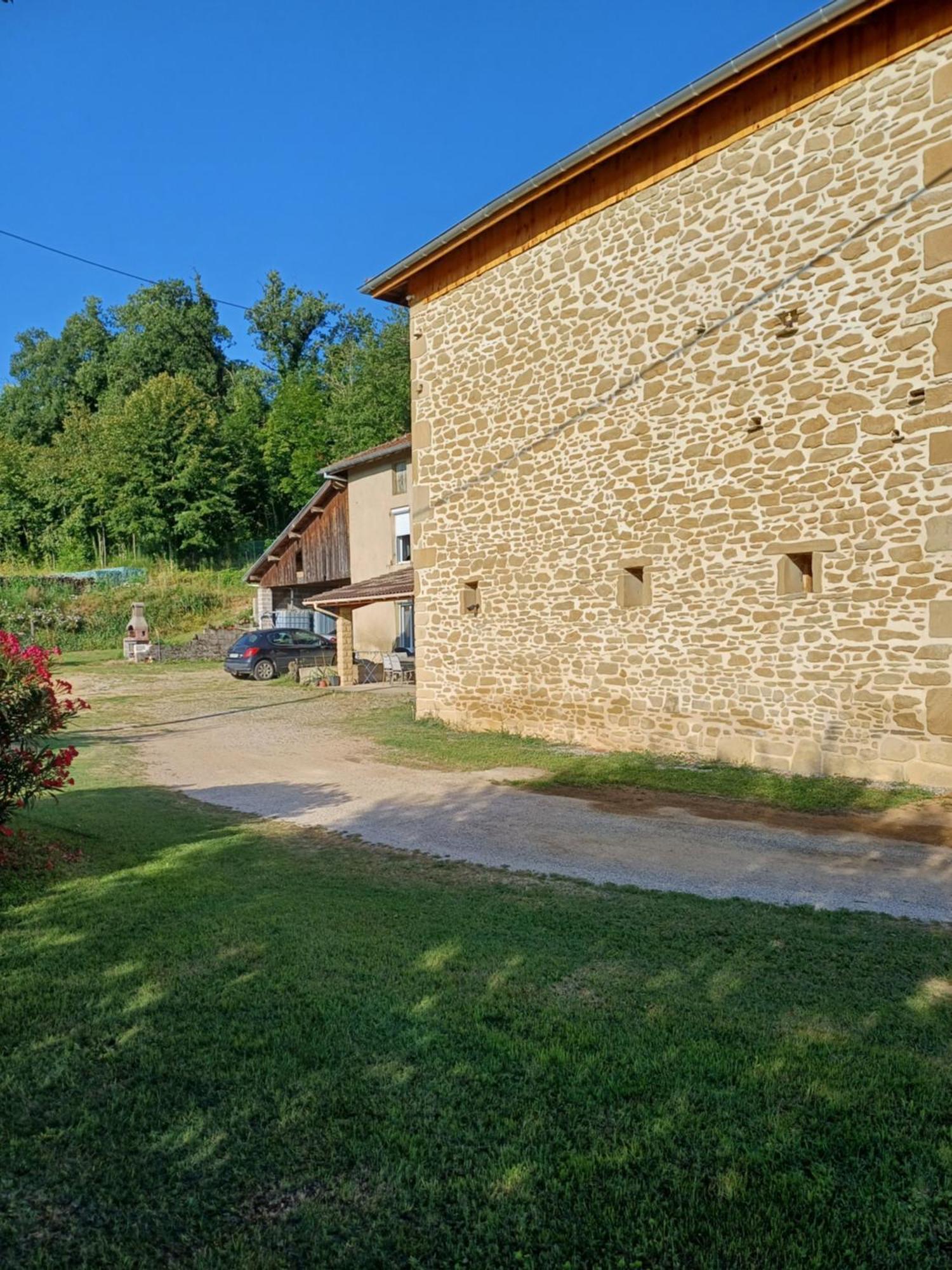Le Pouyet Saint-Lattier Exterior foto